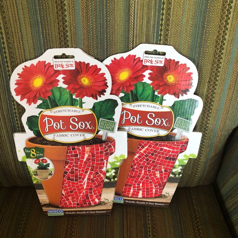 🌵 (2) 8 inch Red stretchable pot fabric cover  (see description) 3/$15